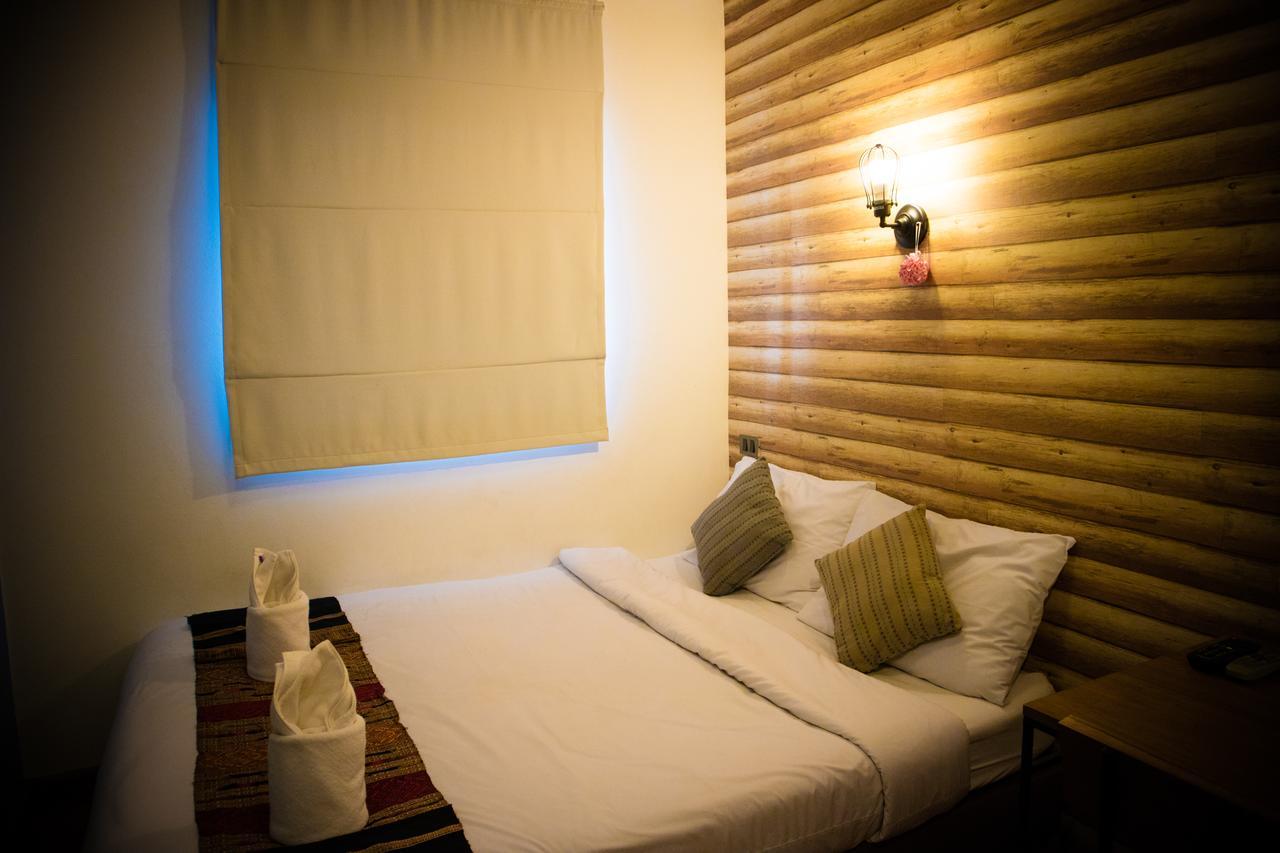 Hostel Tawan Bed Club Chiang Mai Exterior foto
