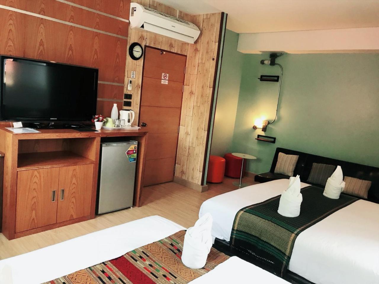 Hostel Tawan Bed Club Chiang Mai Exterior foto